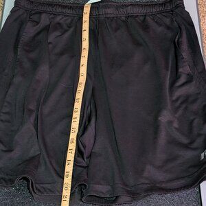 Men's Pair of athletic shorts Russell Brand Size Lg